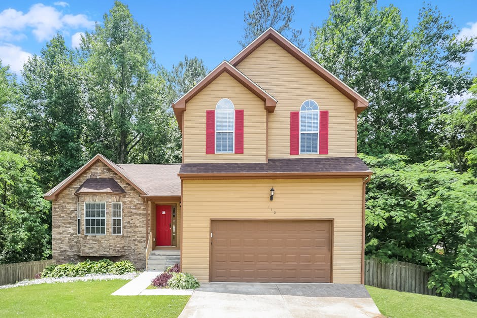 110 FOSTER Circle, Fairburn, GA 30213 Home for Rent 5 Beds, 3.5